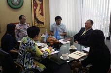 泰国斯凱威航空公司与泰国泰玺投资集团进行投资合作洽谈 泰国斯凱威航空公司与泰国泰玺投资集团进行投资合作洽谈