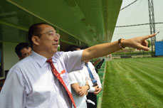 李长云:不断推陈出新才能立于不败之地 李长云:不断推陈出新才能立于不败之地